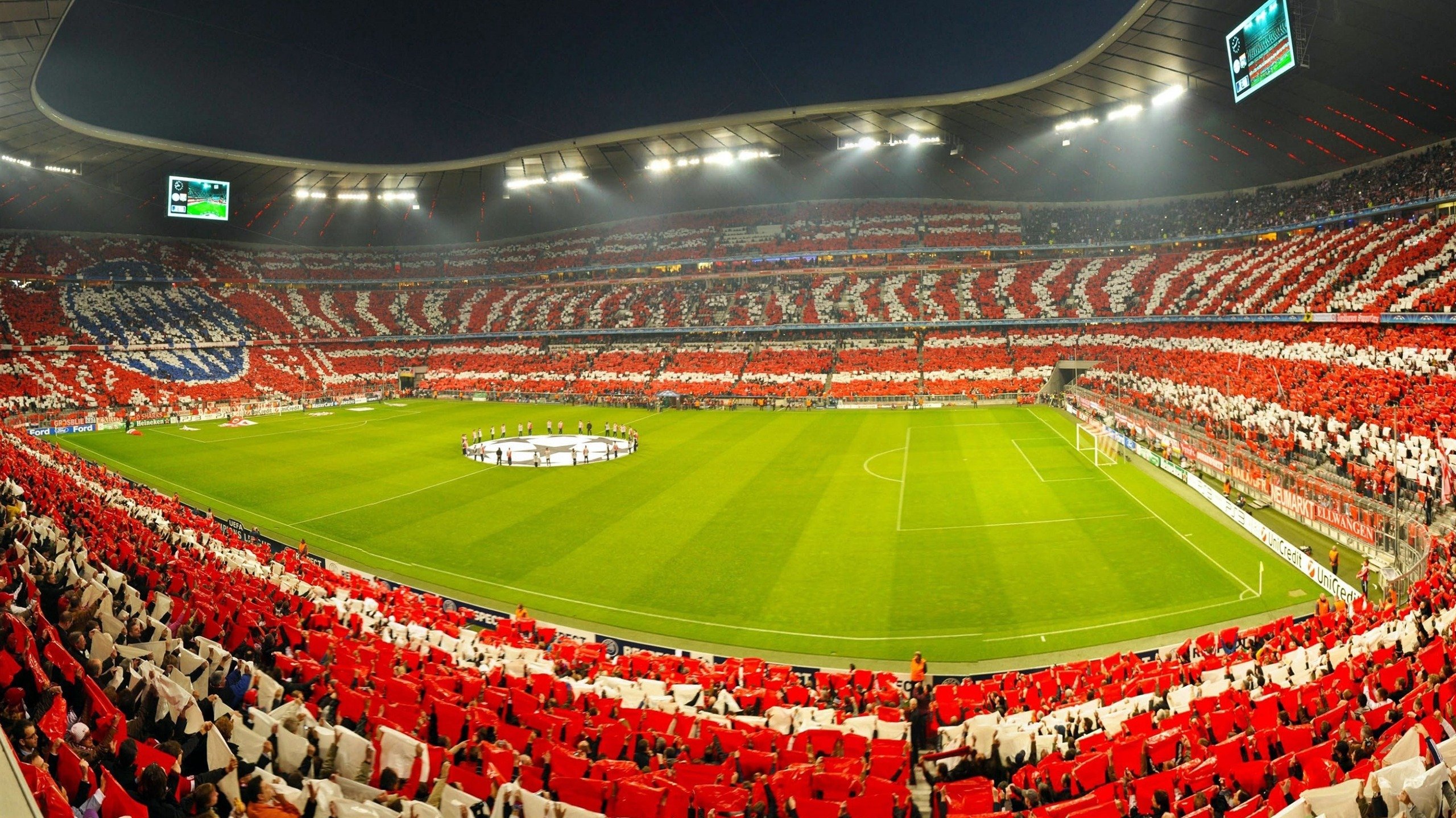 爱游戏入口-仙人掌的坚韧，墨西哥压哨绝杀波兰，欧冠决赛前的全球焦点战